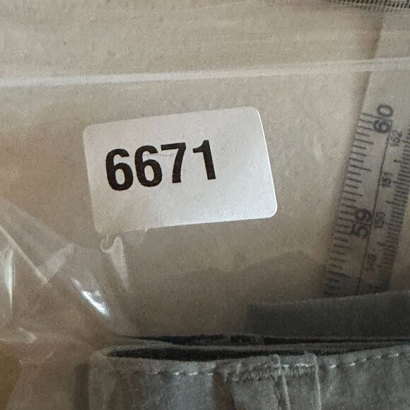 Volcom True To This Shorts Mens Size 28 Skate Surf Beach Gray Hybrid Preppy - Picture 13 of 13